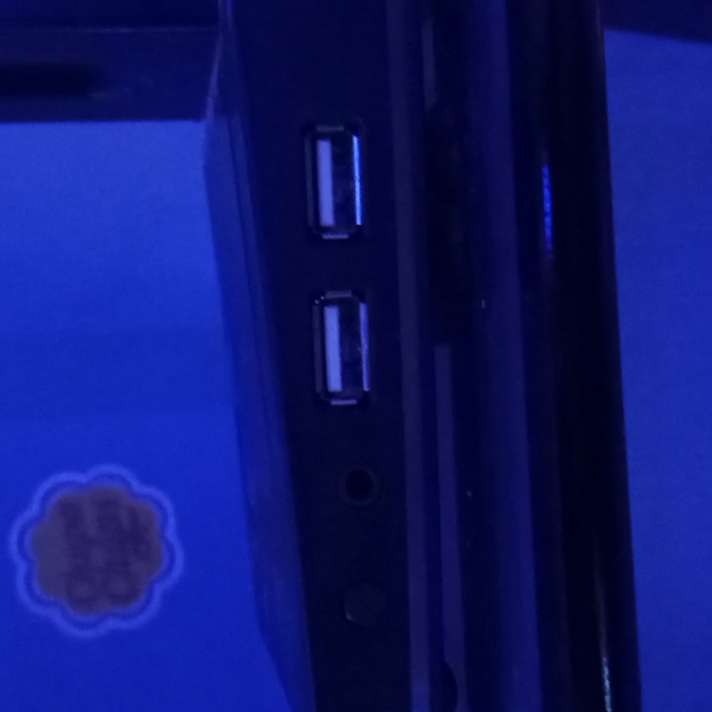 Headset stand - Picture 2 of 2